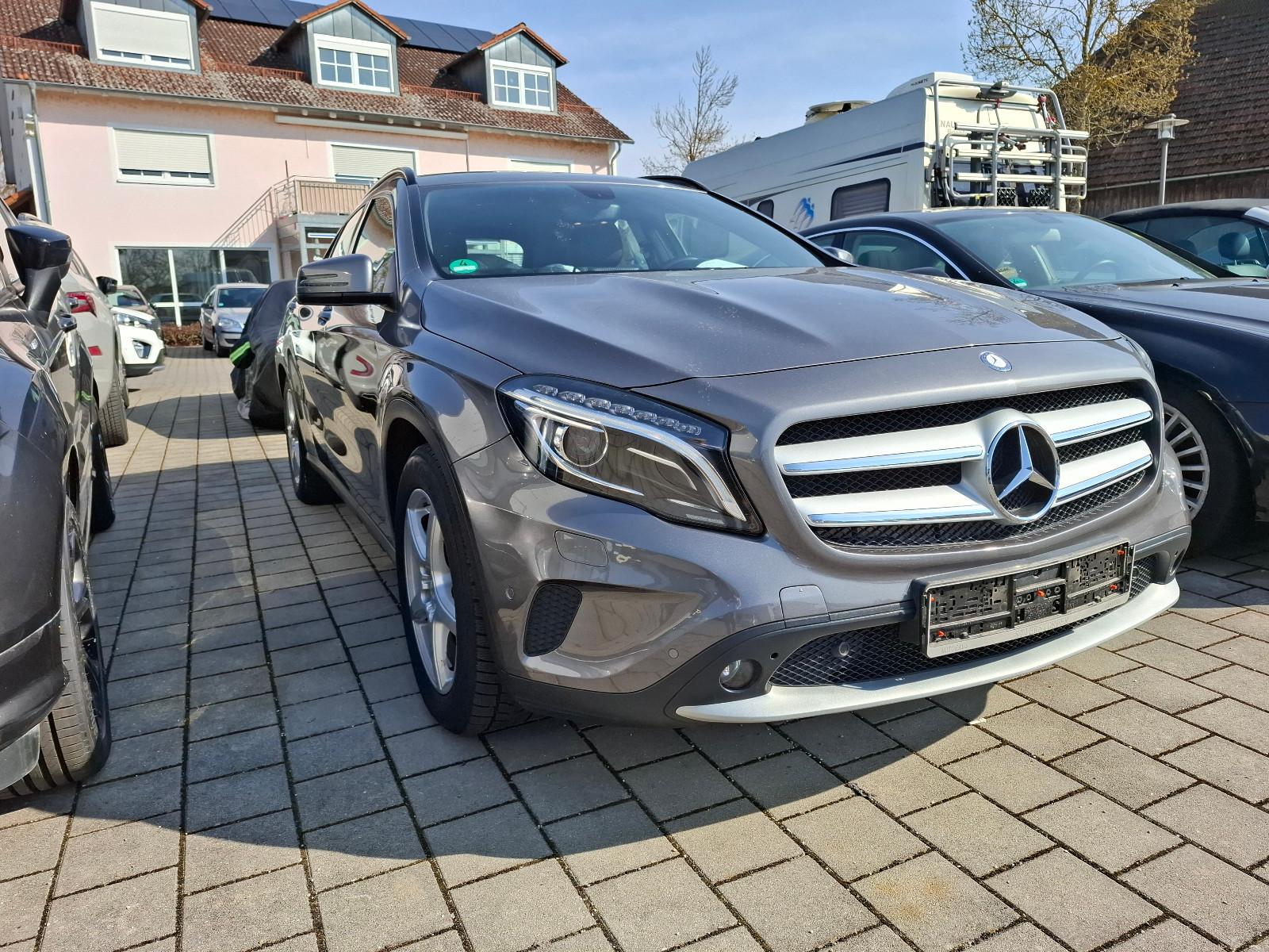 Mercedes-Benz GLA 200 Style