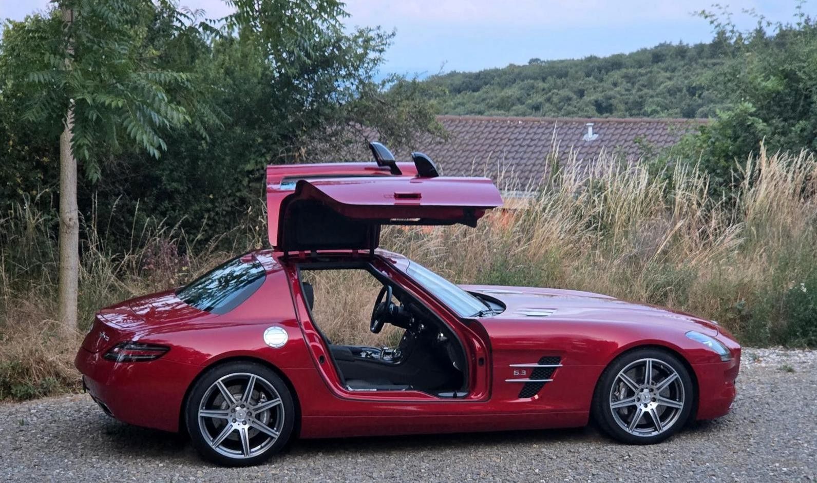 Fahrzeugabbildung Mercedes-Benz SLS AMG/BRD/Fast wie neu/Full Carbon/1A Historie