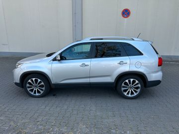 KIA Sorento - 2