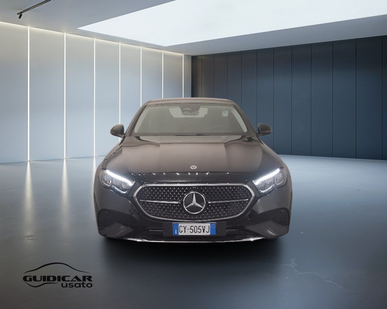 Mercedes-Benz Classe E- W214 Berlina - E 200 d A imagem 2