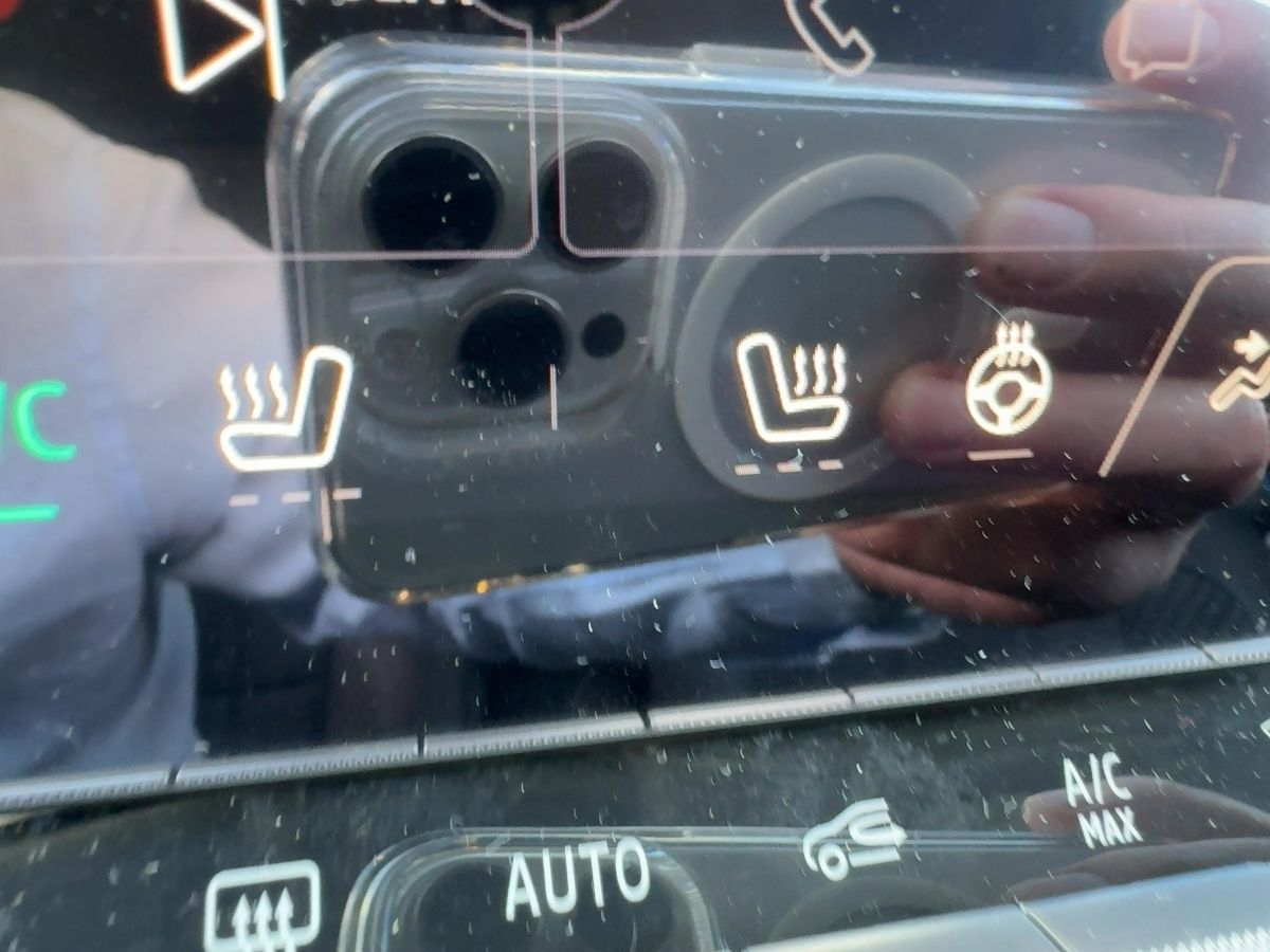Fahrzeugabbildung Renault Captur Esprit Alpine Mild Hybrid 160 EDC *SHZ*