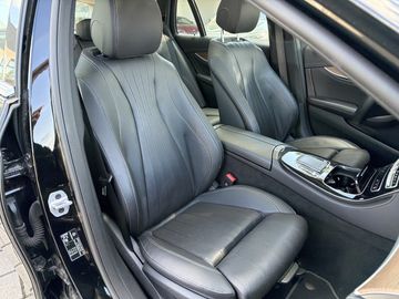 Mercedes E 200 - 12