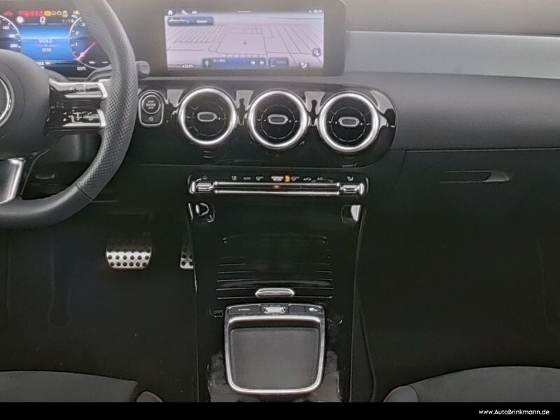 Mercedes-Benz A 180 AMG-LINE LED KAMERA SPURH LENKRADHEIZUNG foto 5