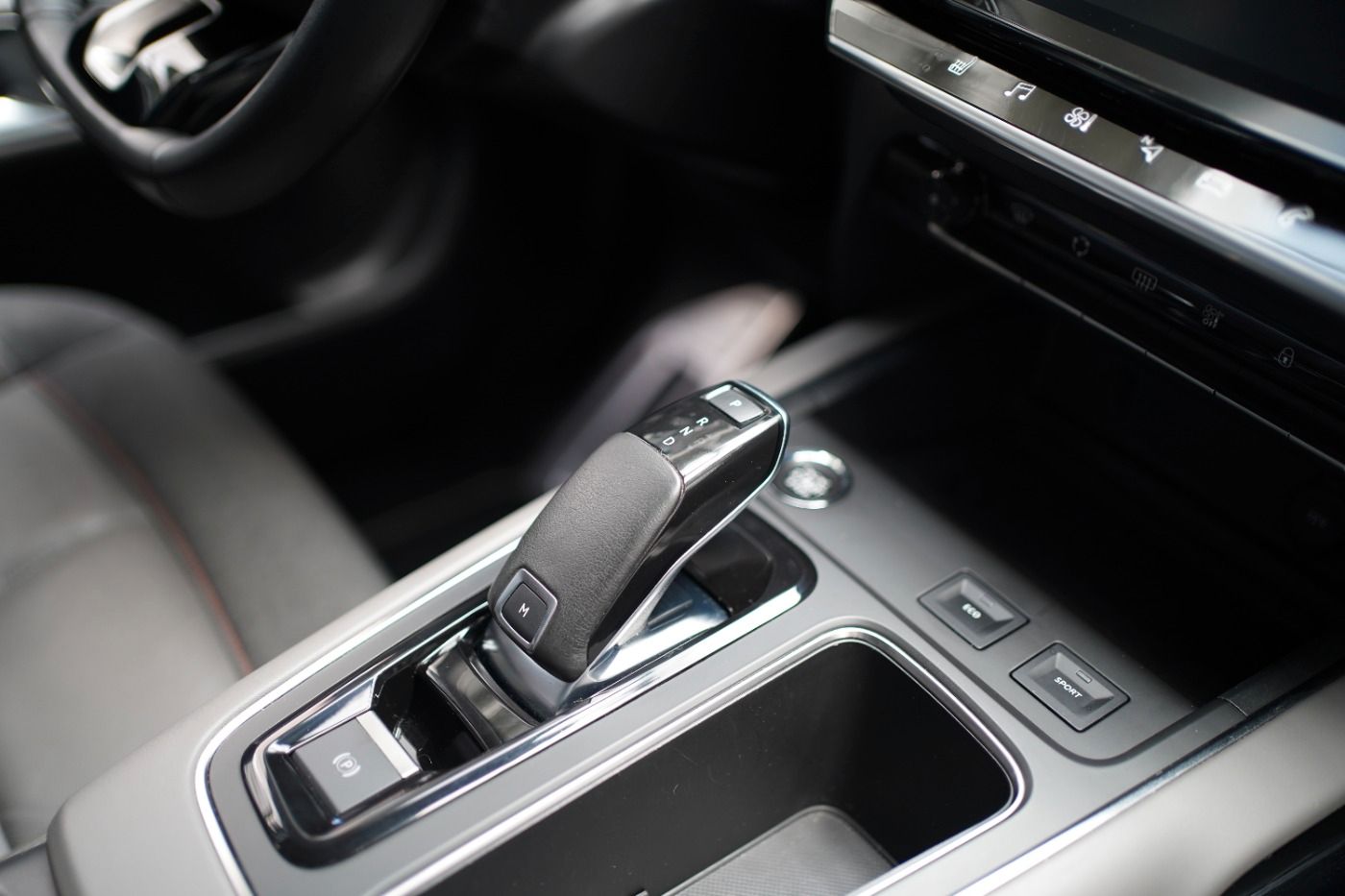 Fahrzeugabbildung Citroën C5 Aircross PureTech 180 EAT8 Shine Pack Automat