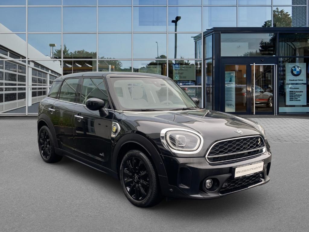 MINI Cooper SE Countryman ALL4 Classic Trim Navi/LED-