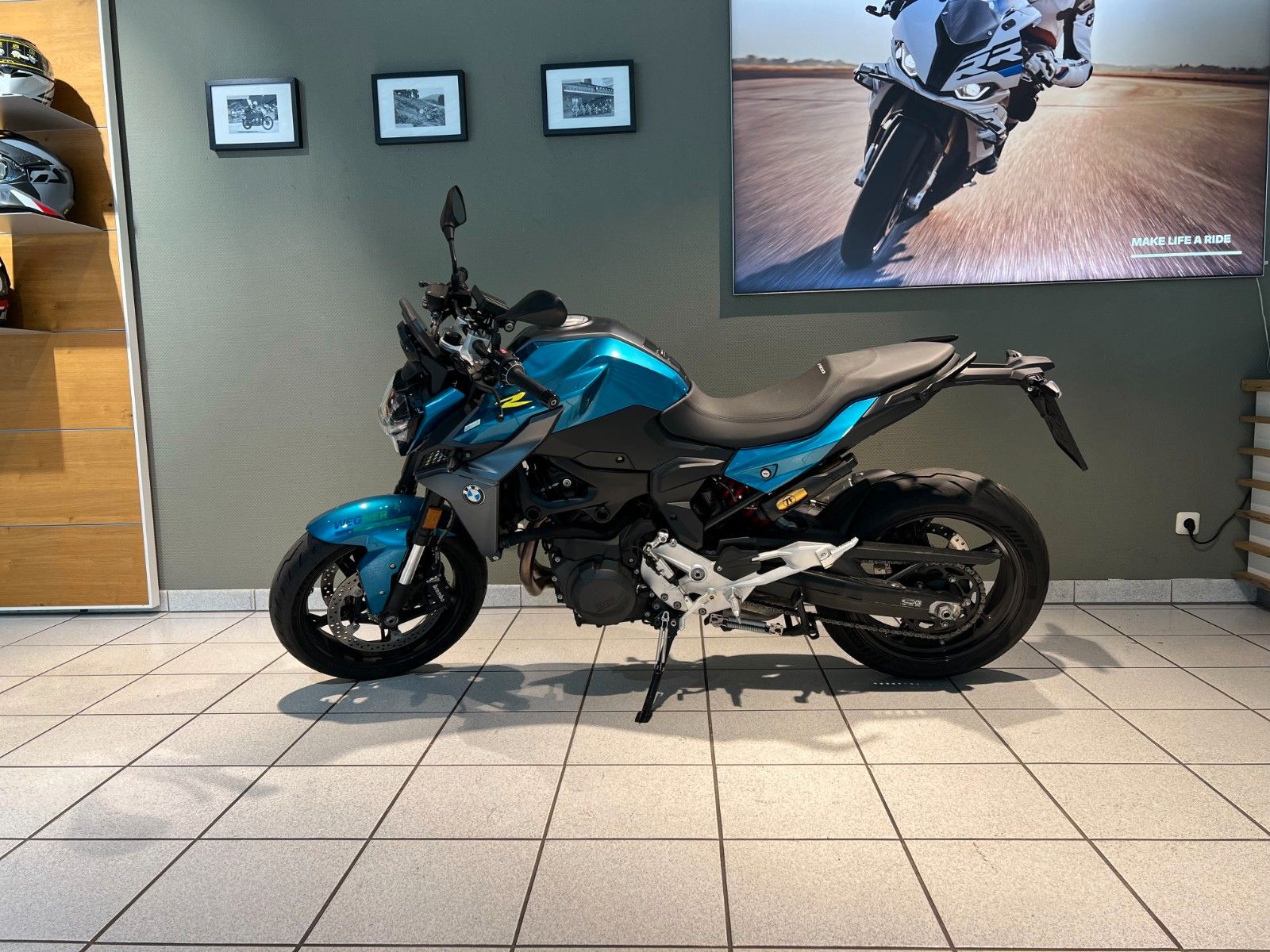 Fahrzeugabbildung BMW F900 R