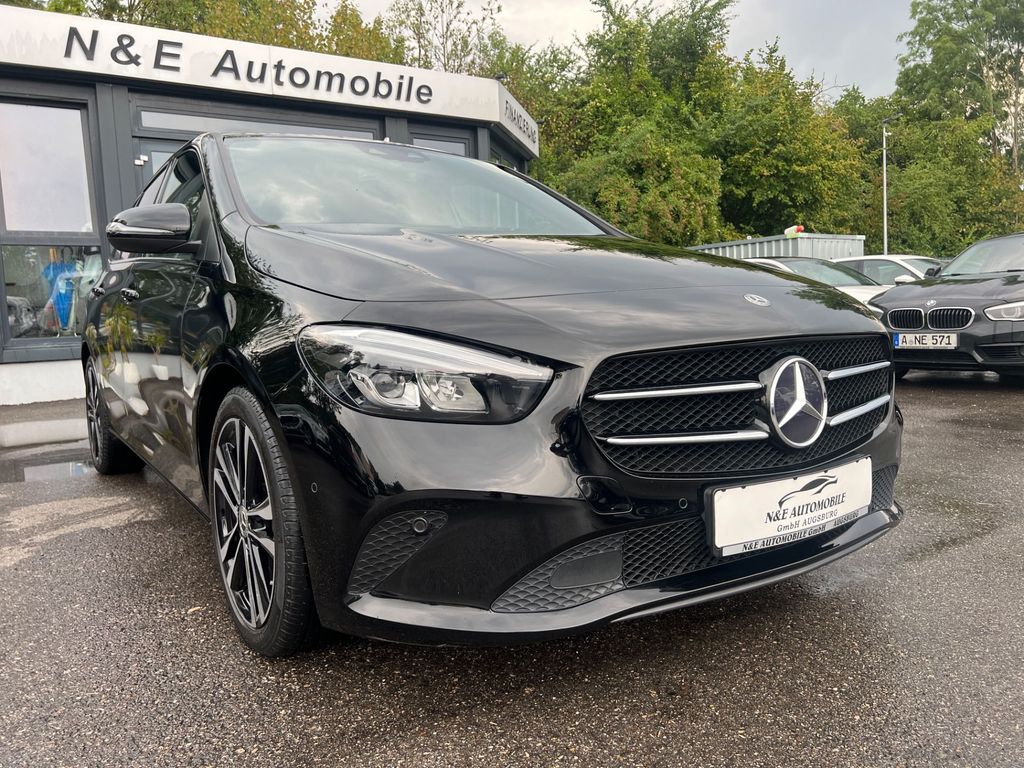 Image of Mercedes-Benz B 220