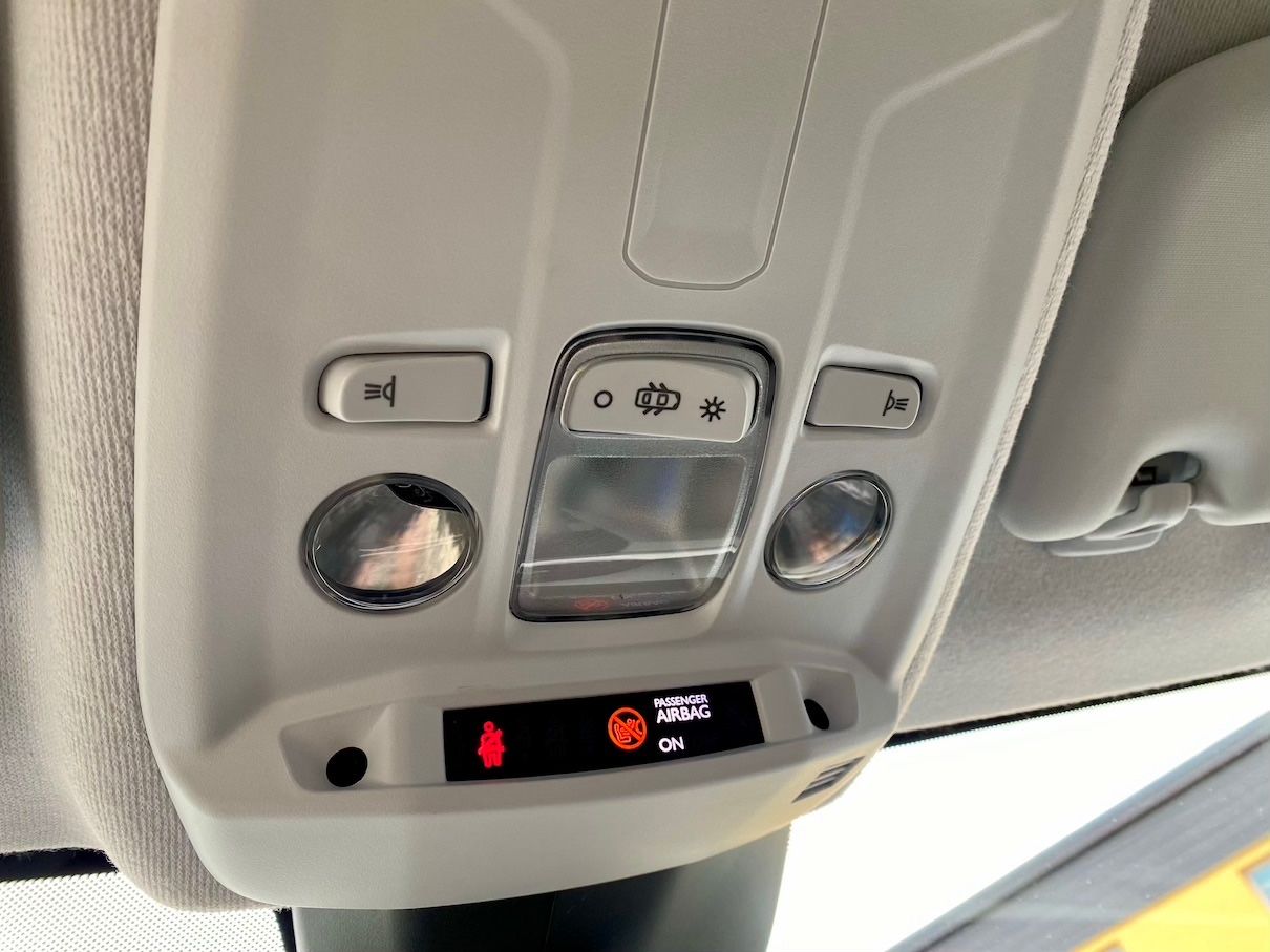 Fahrzeugabbildung Opel Corsa 1.2 Edition KLIMA NAVI GZJR SHZ PDC DAB+