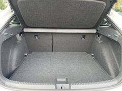 Fahrzeugabbildung Volkswagen Taigo 1.0 TSI DSG R-Line MATRIX PANO KAMERA AHK