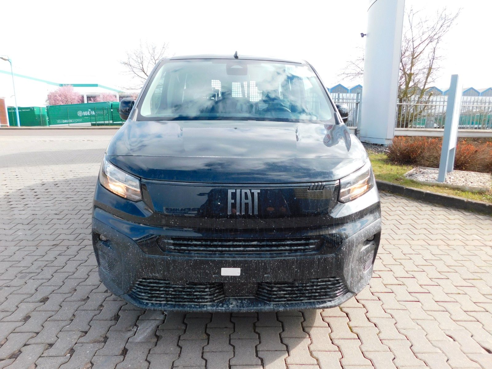 Fahrzeugabbildung Fiat e-Doblò  Multicab XL Mixto