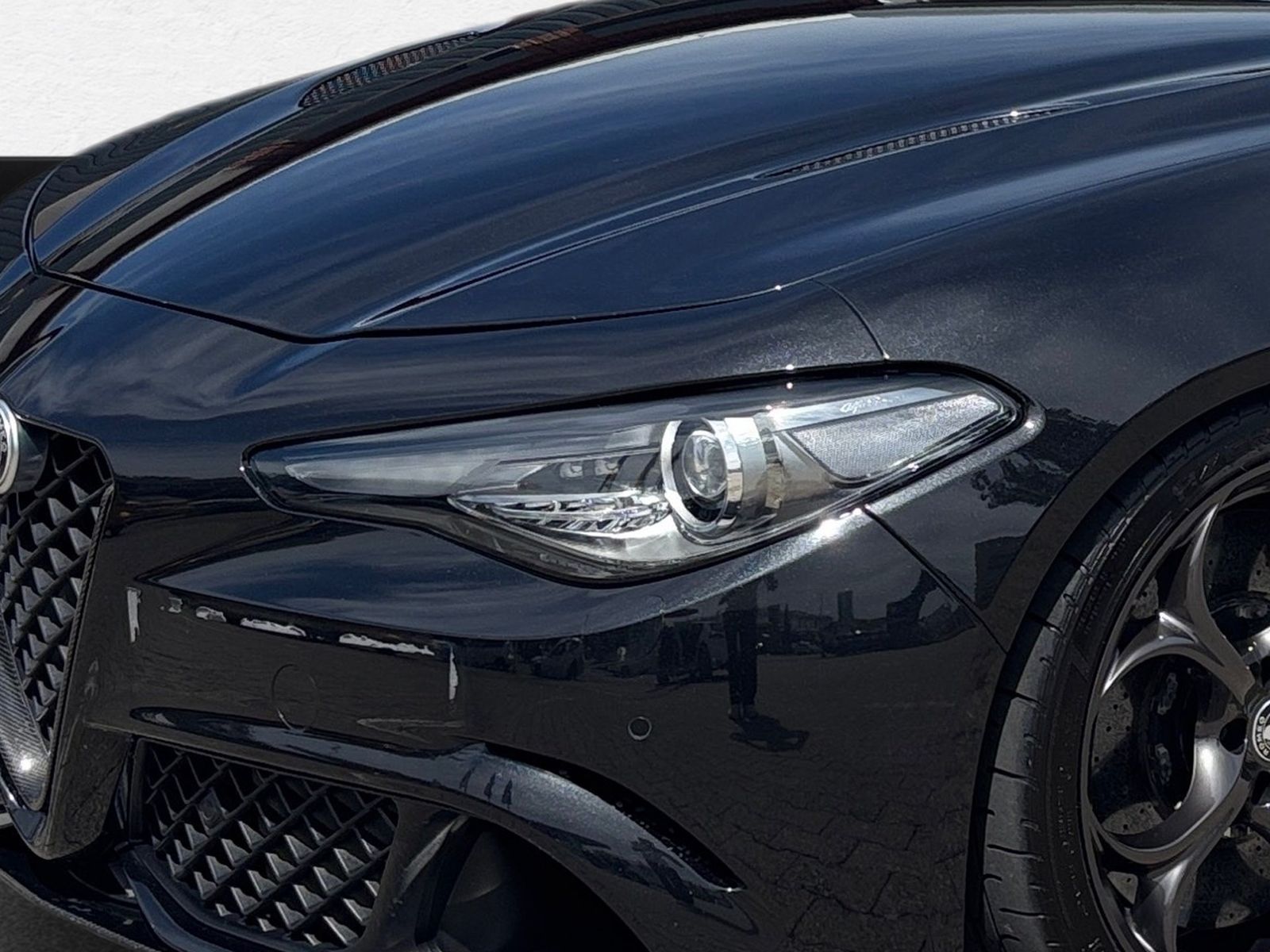 Alfa Romeo Giulia Quadrifoglio imagem 2