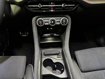 Fahrzeugverkauf 23 Skoda Kodiaq 1.5 TSI Sportline AHK "sofort verfügbar"