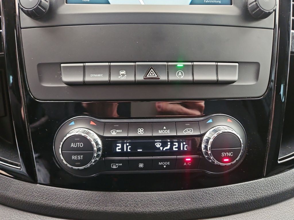 Fahrzeugabbildung Mercedes-Benz Vito 119 Mixto lang 5 Sitze LED DISTRONIC 180°Tü