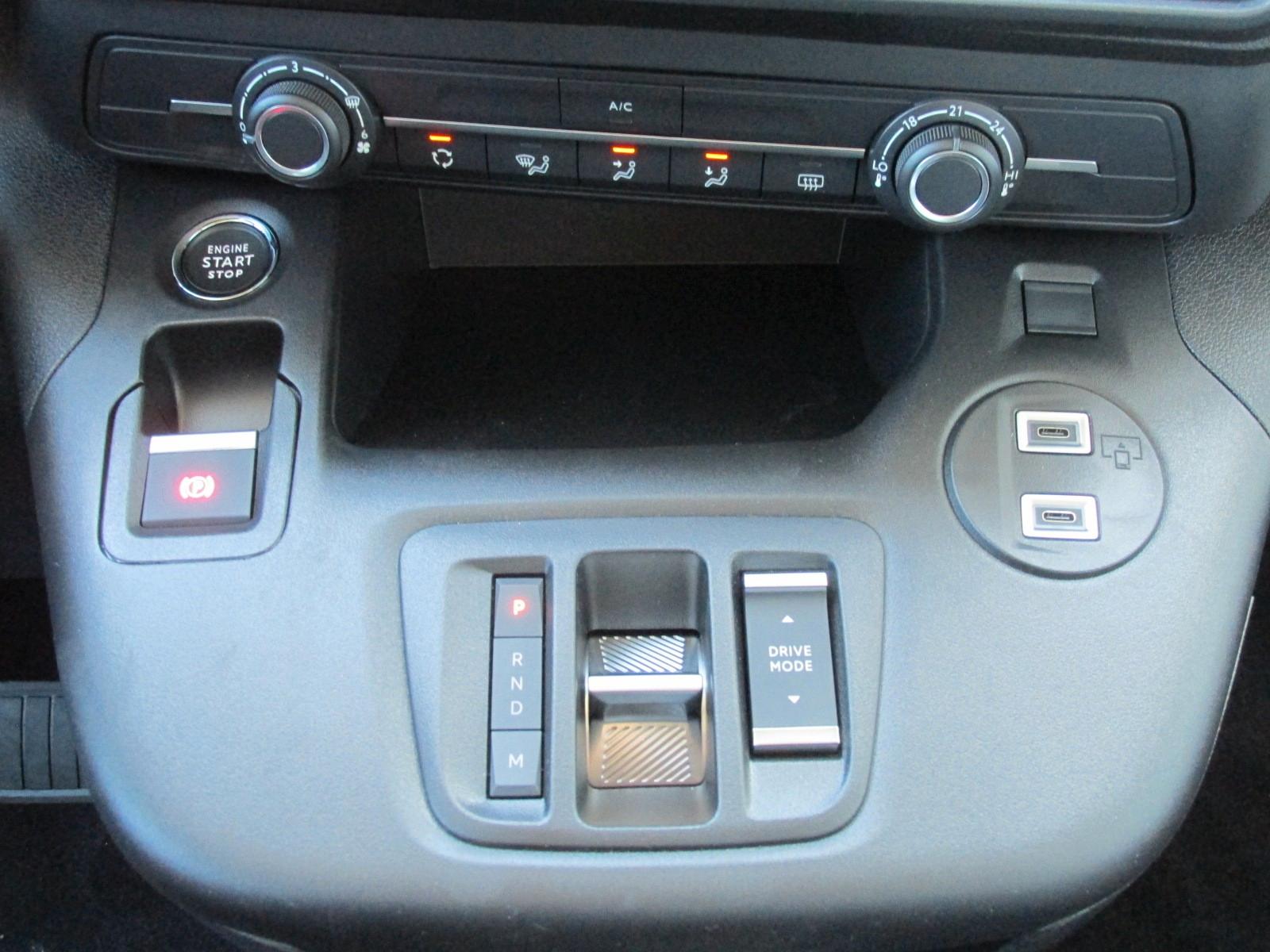 Citroën Berlingo Plus XL EAT8 AT * Sitzheizung, Rückfahr