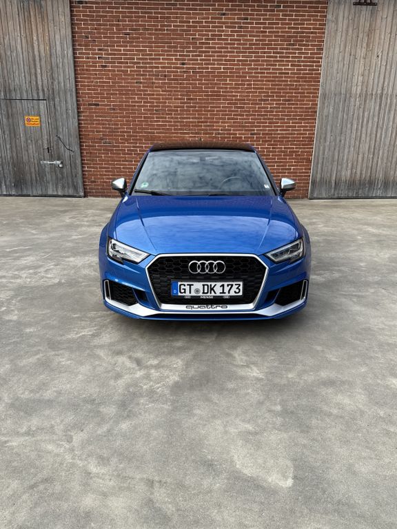 Image of Audi RS3