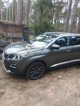 Peugeot 5008 Diesel  7 Sitze - Peugeot e-5008