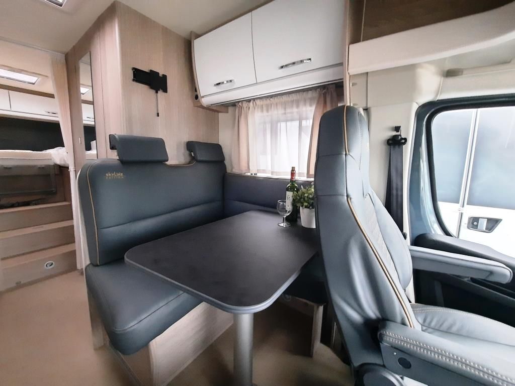 Fahrzeugabbildung Bürstner Lyseo Time Skyline 690 G Verfüg./Sparen Sie 20.3