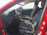 Volkswagen Polo Life 1,0 59 kW (80 PS) 5-Gang - Volkswagen Polo: Rot