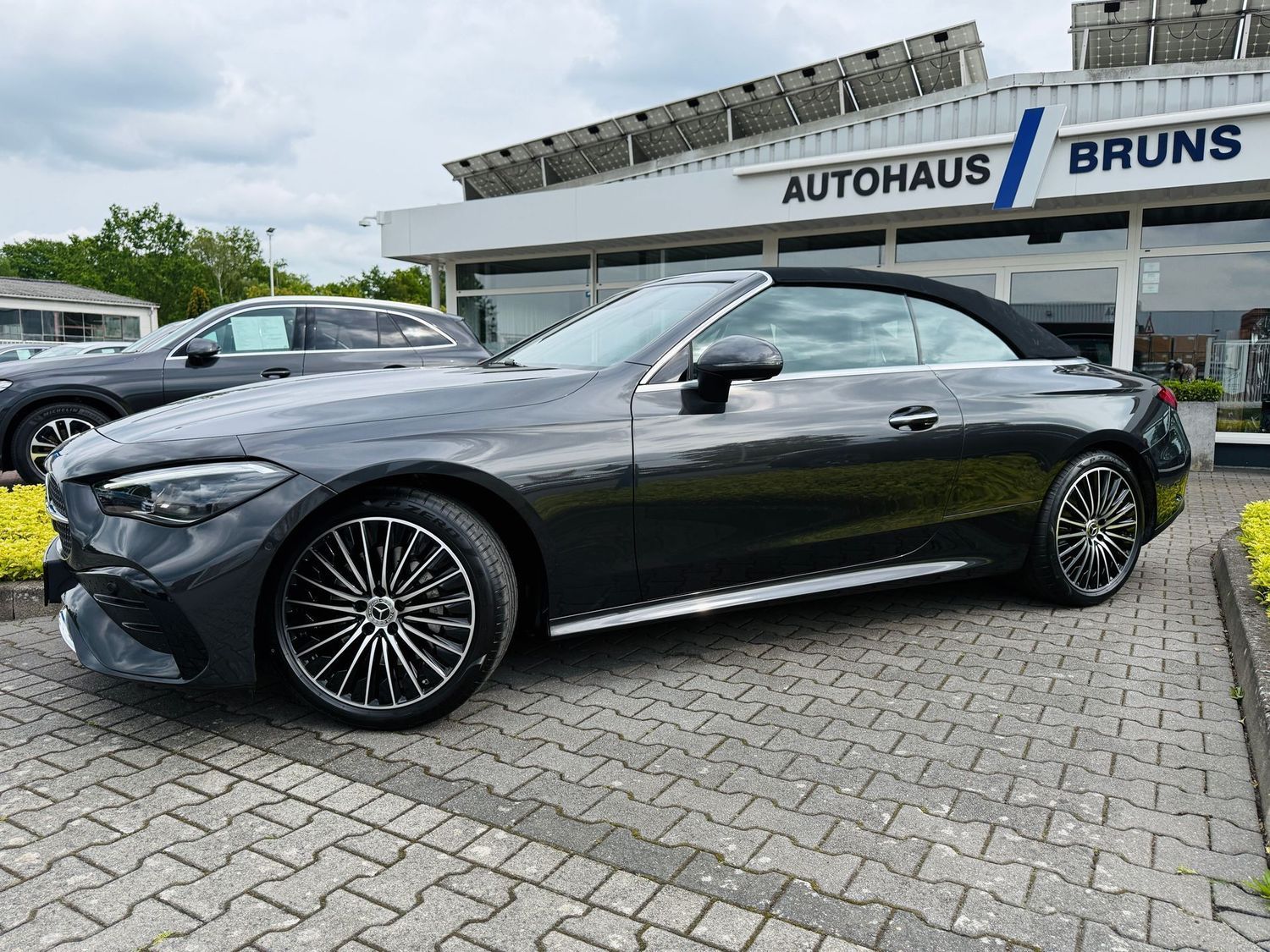 Fahrzeugabbildung Mercedes-Benz CLE 180 CABRIO, AMG, LED, PTS, RFK, Tot, Keyles