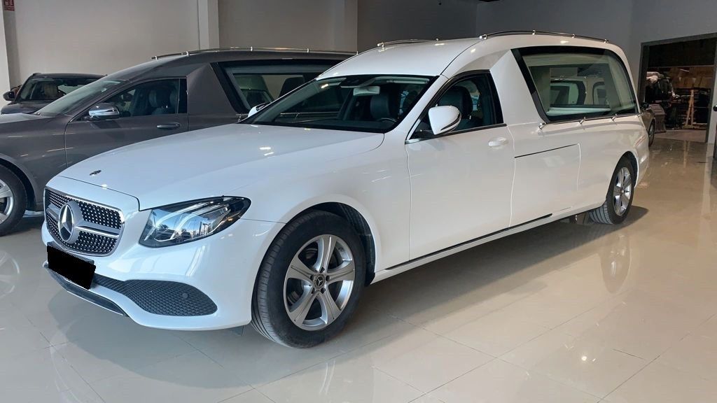 Mercedes-Benz E 220