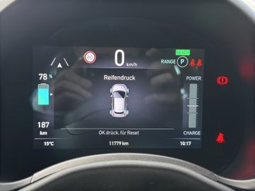 Fiat 500e Cabrio CARPLAY KLIMAA LKA
