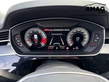 Audi S8 - 11