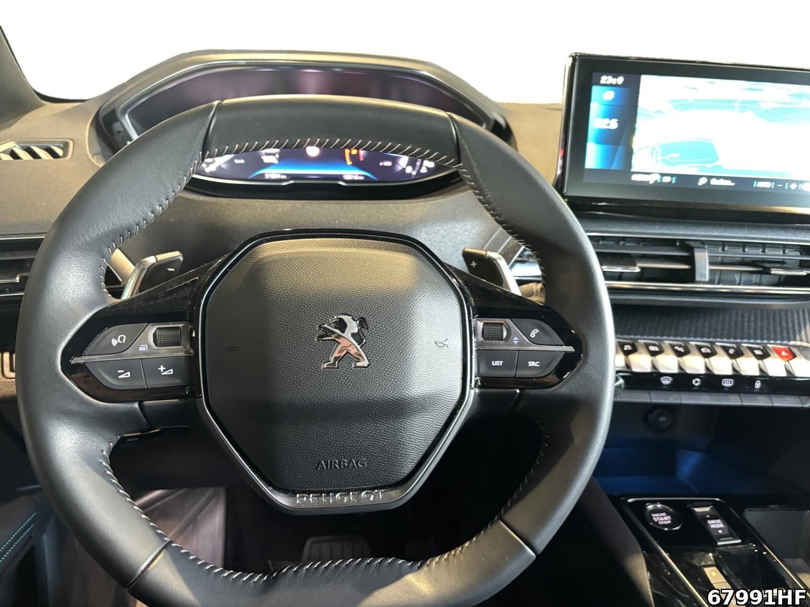 Fahrzeugabbildung Peugeot 3008 Allure Pack +ALLWETTER+CARPLAY+SHZ+LED+
