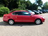Volkswagen Passat Lim. Highline Alcantara*Navi*Xenon*Kamera - rote Volkswagen Passat