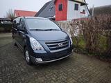Hyundai HYUNDAI H-1 - Hyundai H-1 Starex mit Diesel-Antrieb: Automatik
