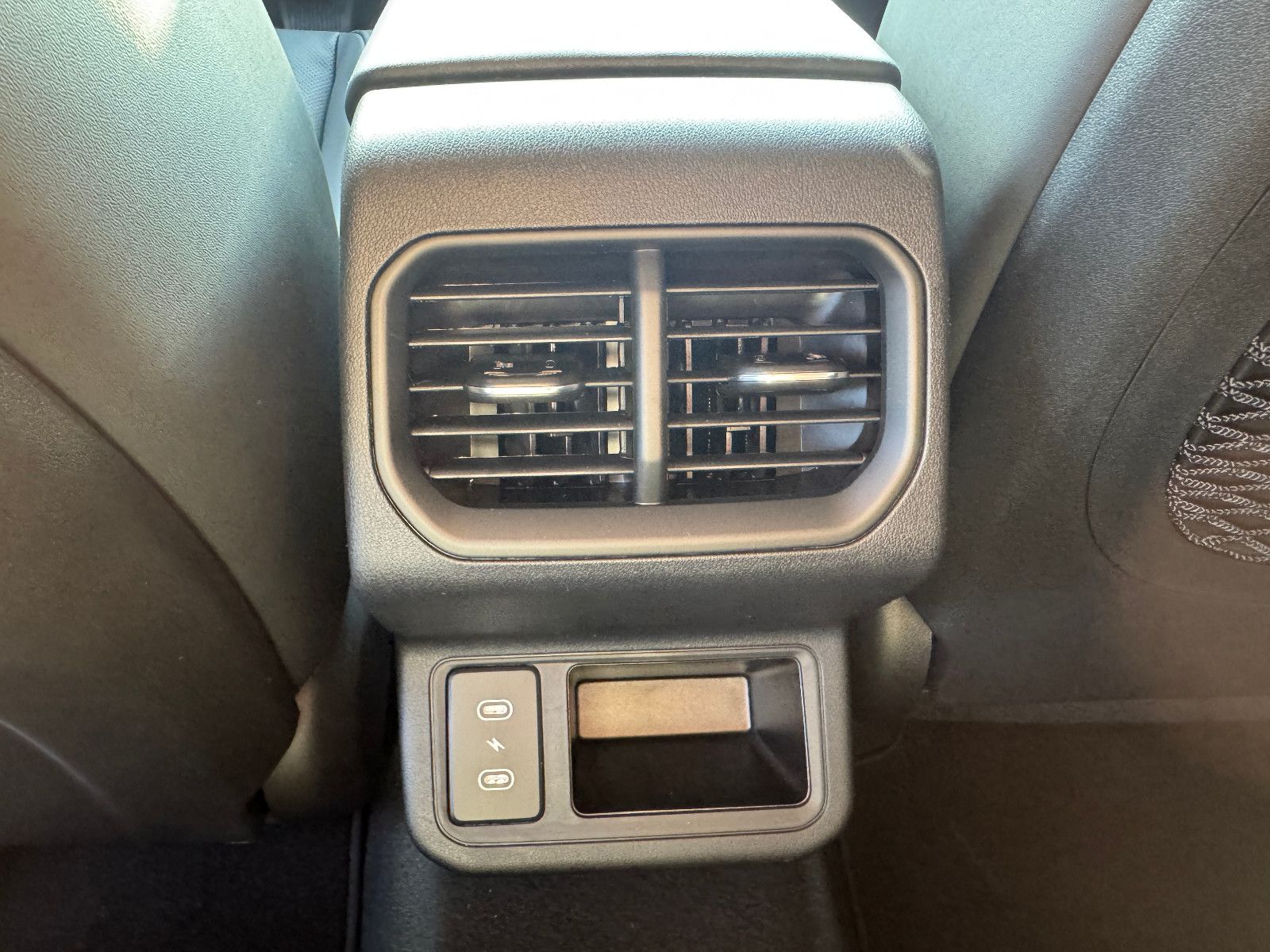 Kia K4 - Bild 10