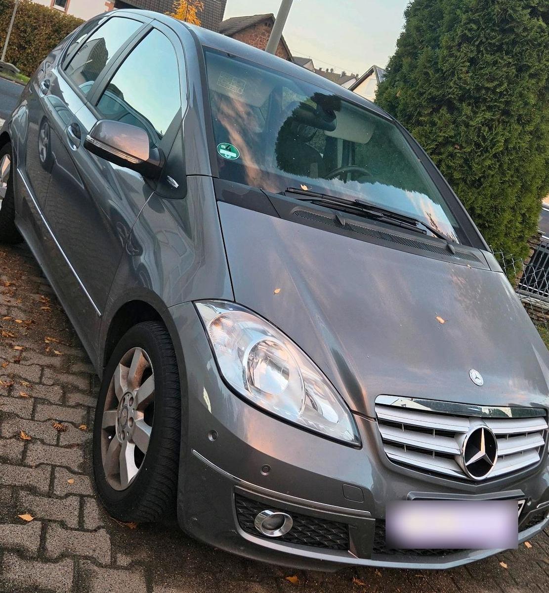 Mercedes-Benz A 180