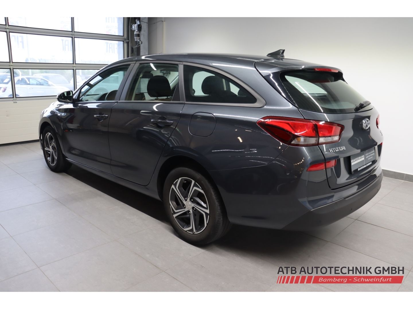 Fahrzeugabbildung Hyundai i30 Kombi Select 1.0 T-GDi 48V DCT Apple CarPlay