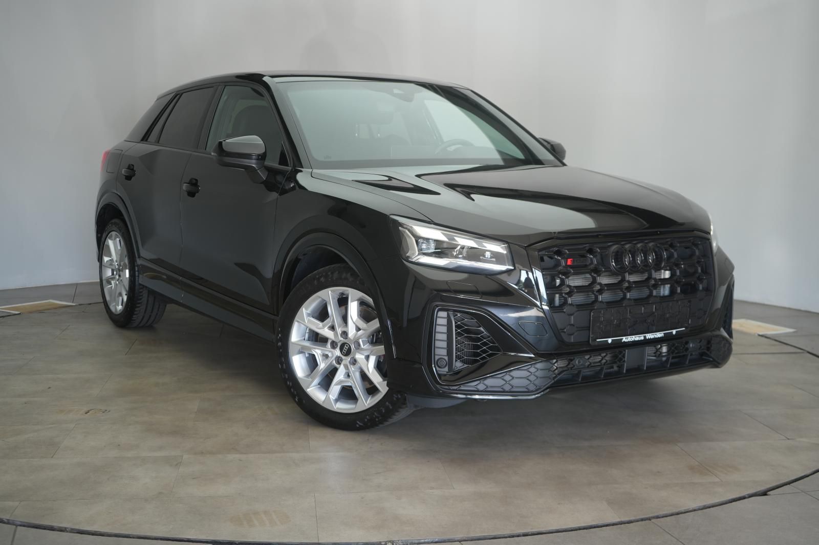 AUDI SQ2 TFSI quattro S tronic ACC/Kamera/Virtual/Mat