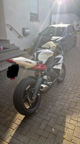 Triumph Daytona 675 R  - TRIUMPH SPORTLER DAYTONA