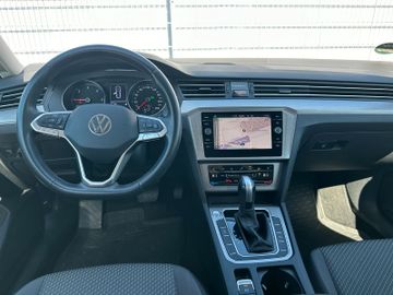 Volkswagen Passat Variant - 11