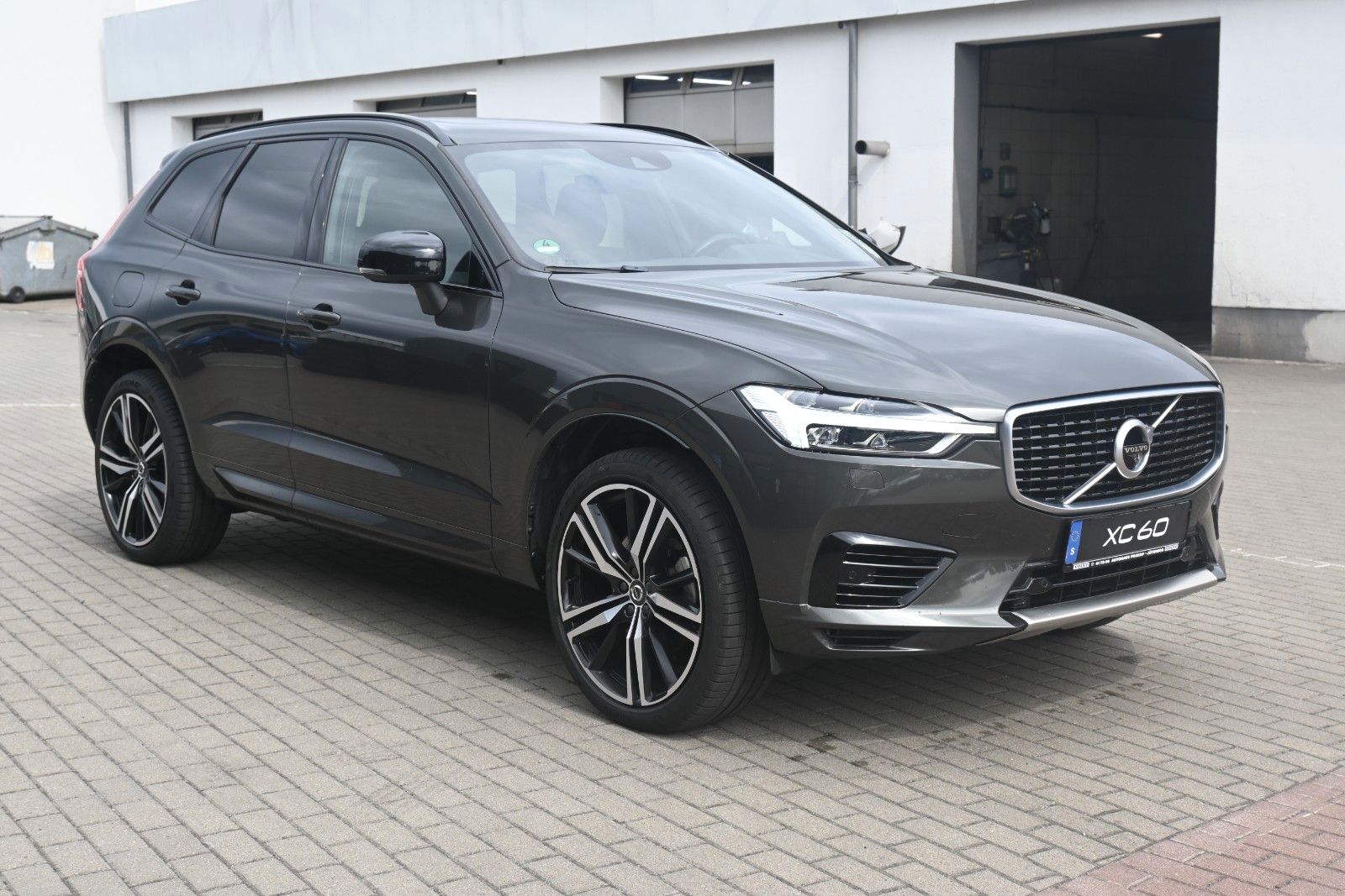 Fahrzeugabbildung Volvo XC60 T8 Twin Engine AWD R-Design*360°*LUFT*ACC