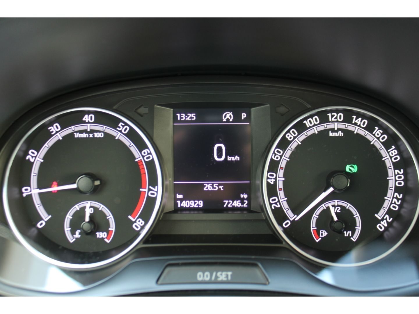 SKODA Fabia Combi Ambition 1.0 TSI DSG ACC LED DAB RFK - Image 17