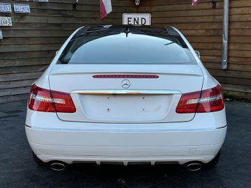 Mercedes E 350 - 12