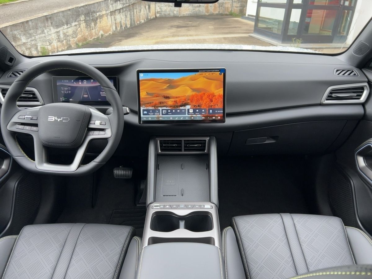BYD ATTO 2