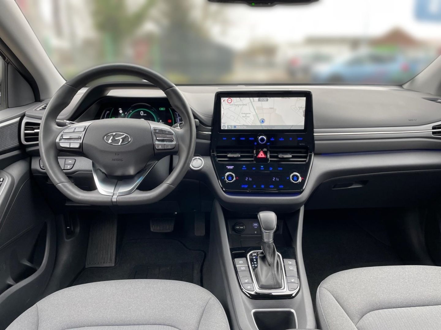 Fahrzeugabbildung Hyundai IONIQ 1.6 GDi Hybrid Facelift Klimaautomatik,