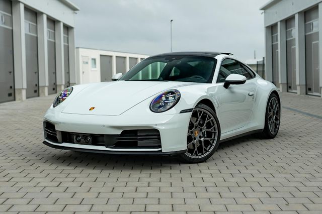 Porsche 992.2 Carrera | Sport Exhaust | Panoramic Roof