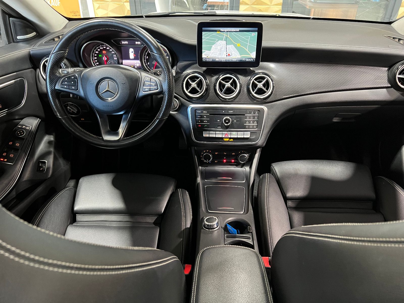 Fahrzeugabbildung Mercedes-Benz CLA 250 4Matic/SB/EDITION//AMG//PANO//KAMERA//LE