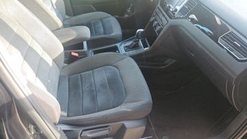 Volkswagen Golf - 11