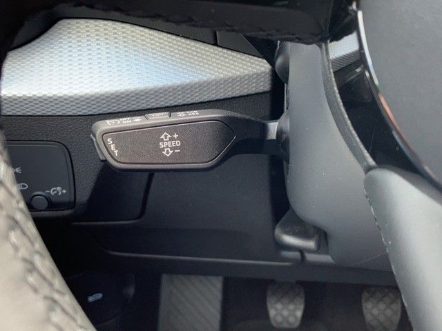 Fahrzeugabbildung Audi Q2 35 TFSI advanced virtual cockpit plus Klima-K