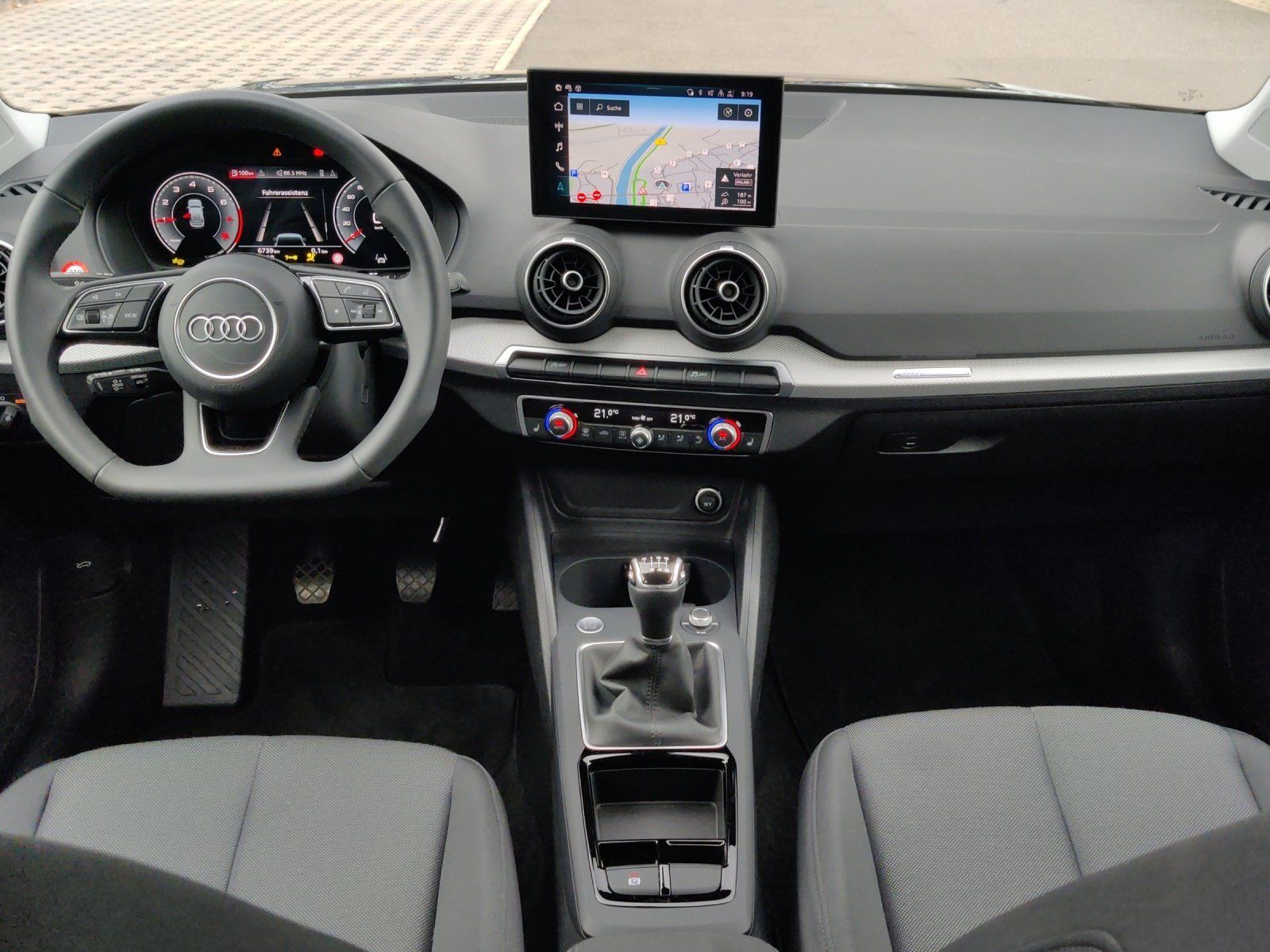 Fahrzeugabbildung Audi Q2 advanced 30 TFSI AHK,LED,LM, Standheizung
