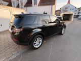 Land Rover Discovery Sport TD4 132kW Automatik 4WD SE SE - Land Rover Discovery Sport: Von Privat