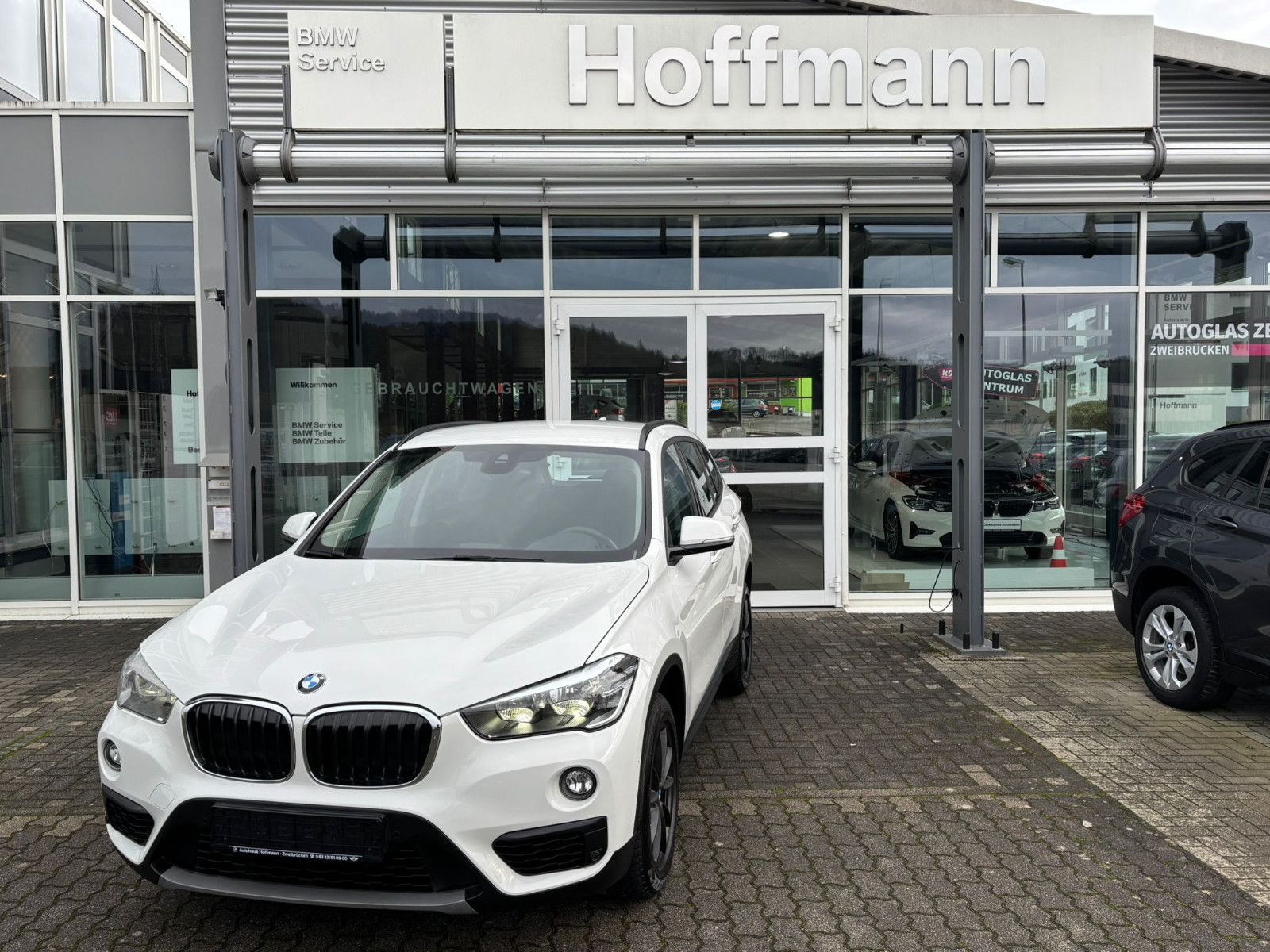 BMW X1 sDrive 18i Advantage Navi/Lenkradheizung/PDC