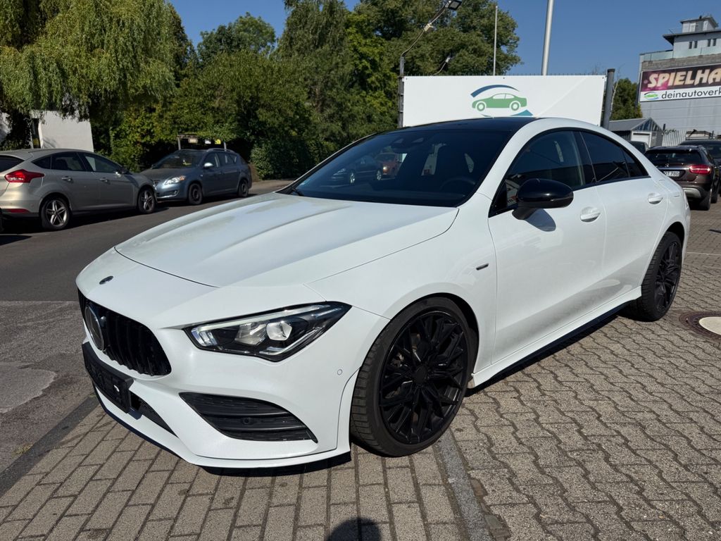 Image of Mercedes-Benz CLA 200
