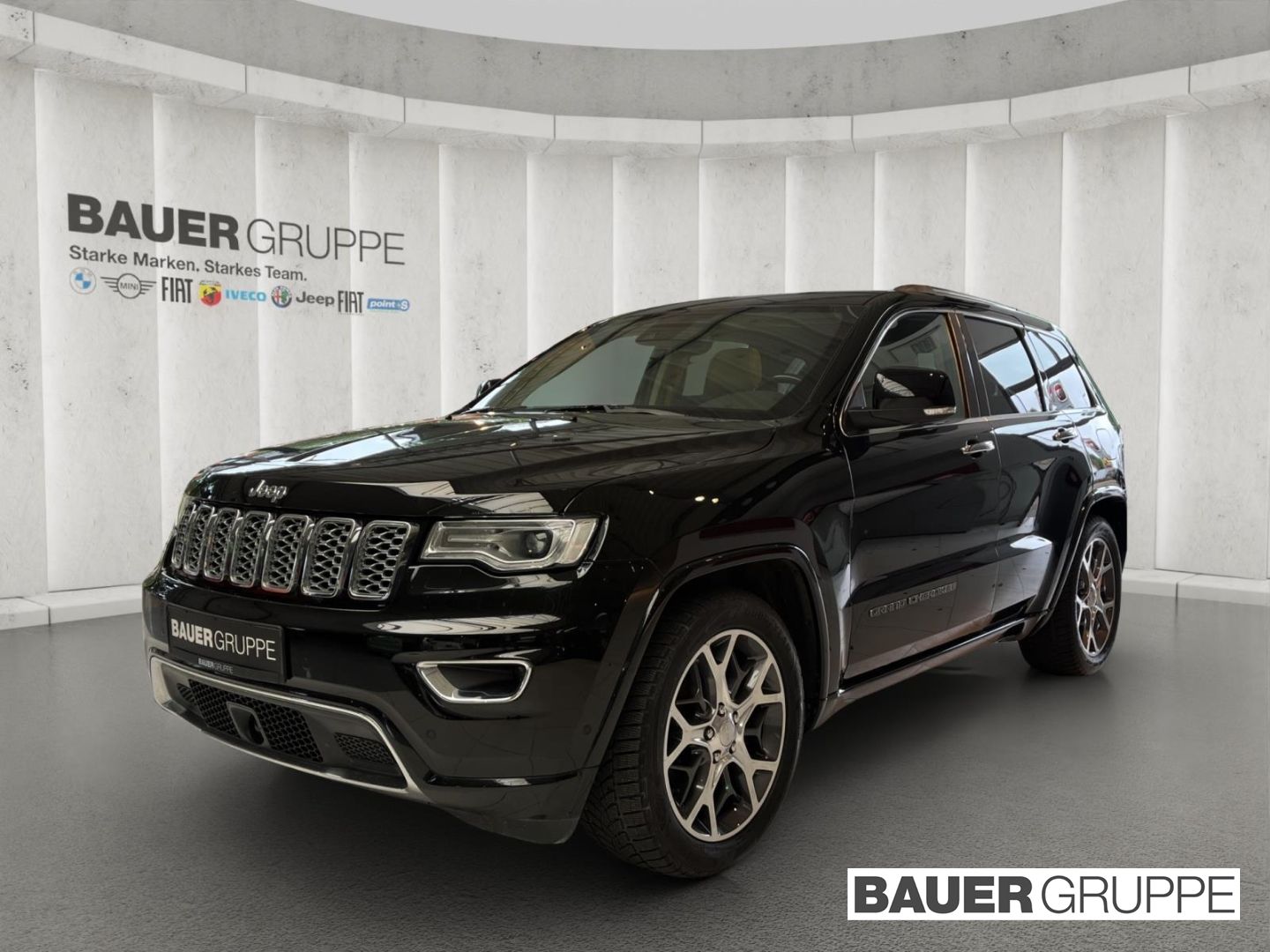 Jeep Grand Cherokee 3.0 CRD Overland AHK Panorama Mem