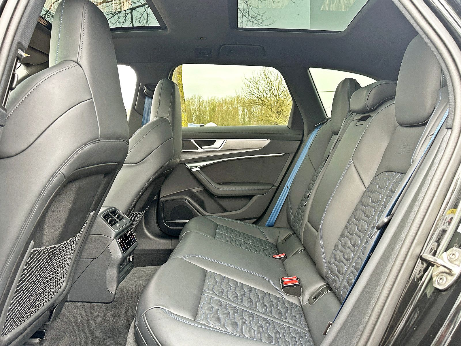 Audi RS6 - Bild 27